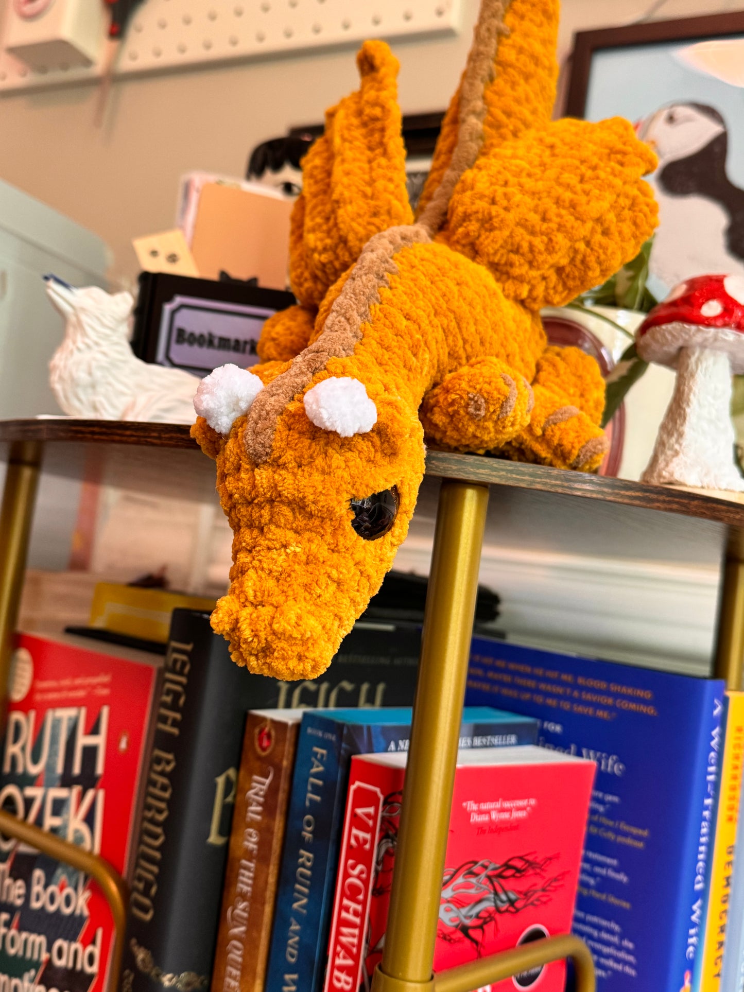 Shelf Dragon