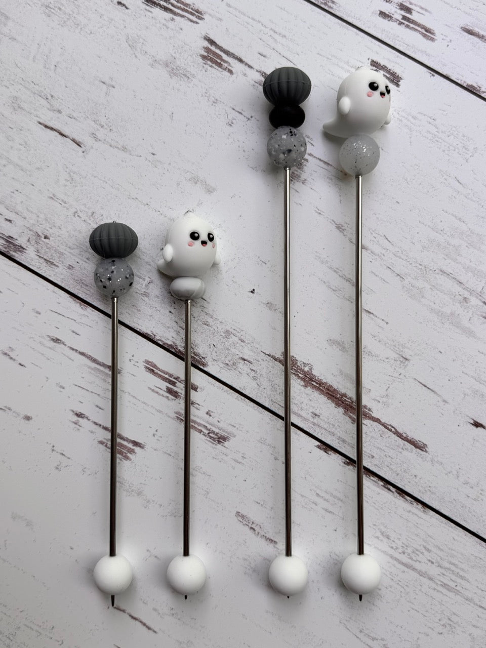 Cute 3D Ghost Pair of Amigurumi Sewing Sticks