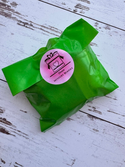 MYSTERY BUNDLE 35mm Safety Eyes 5 Pack - 3 Black, 2 White