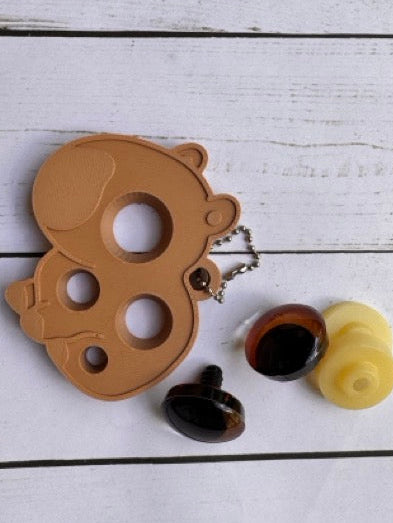 Capybara Safety Eye Installer