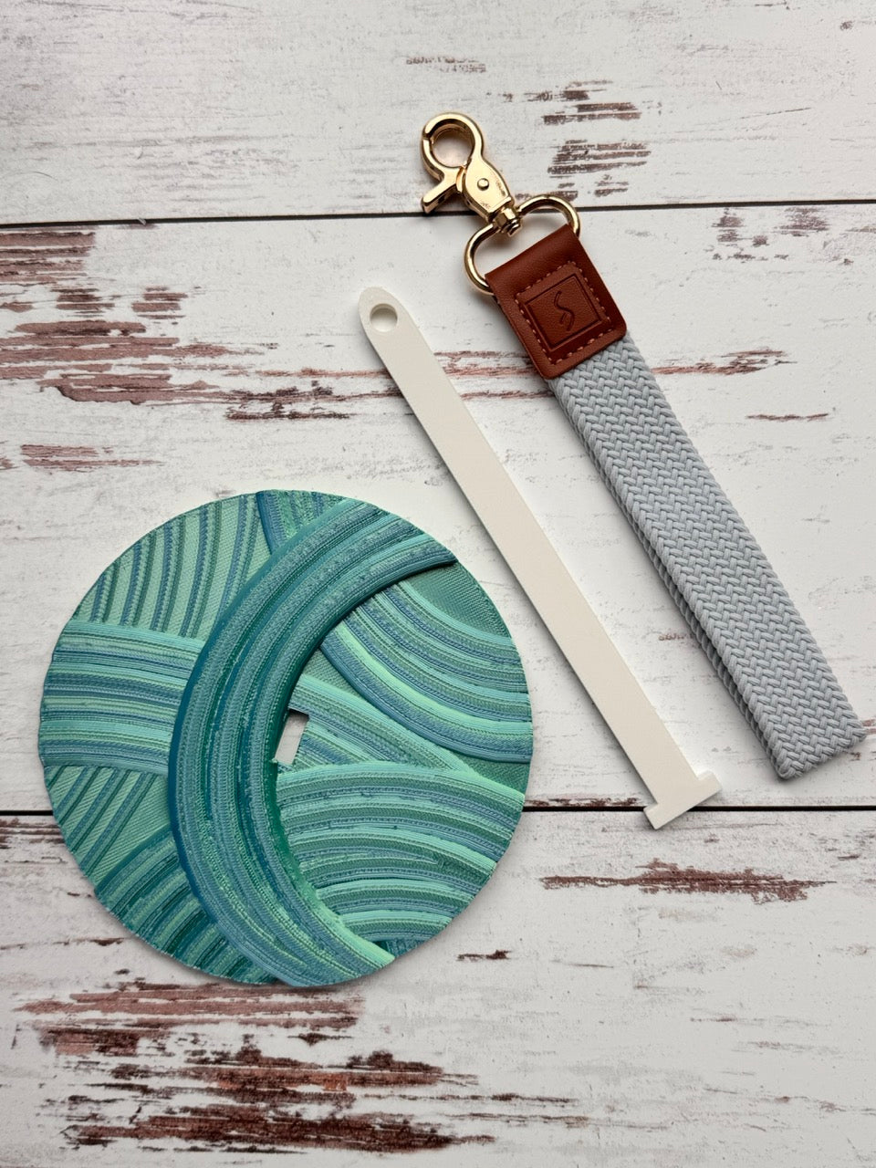 Yarn Ball: Portable Yarn Spinner with Carrying Pouch
