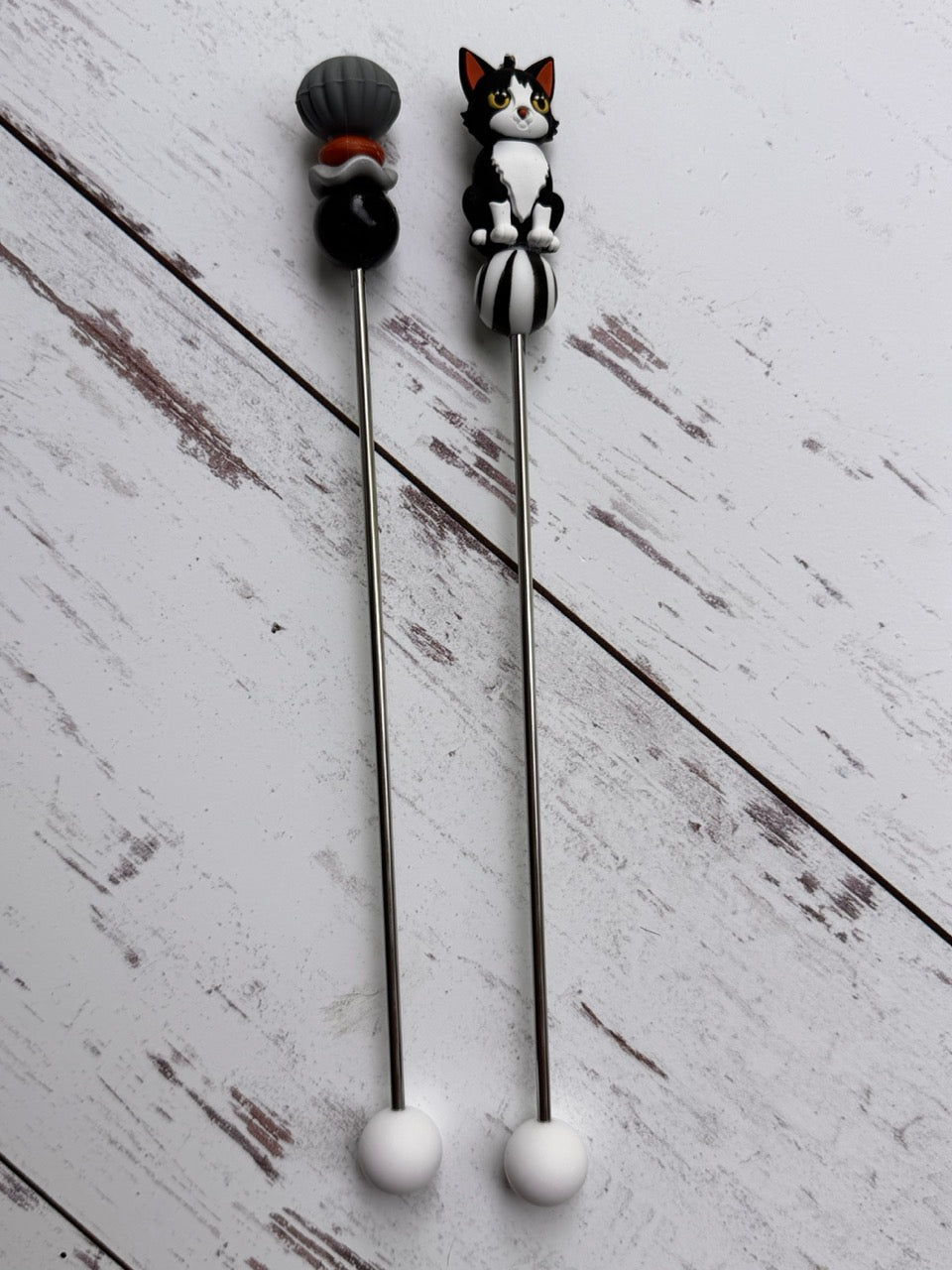 Pair of 3D Cat in ORANGE, BLACK, or GRAY Amigurumi Sewing Sticks