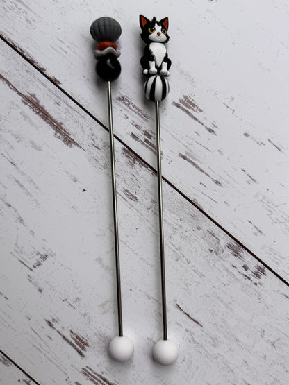 Pair of 3D Cat in ORANGE, BLACK, or GRAY Amigurumi Sewing Sticks