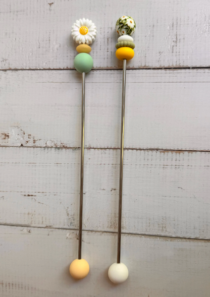 Daisy Flower Pair of Amigurumi Sewing Sticks